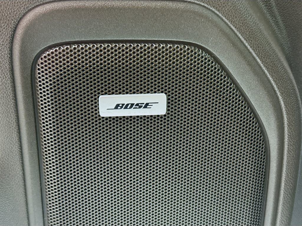 Used 2020 GMC Sierra 1500 SLT w/ SLT Premium Package image 10