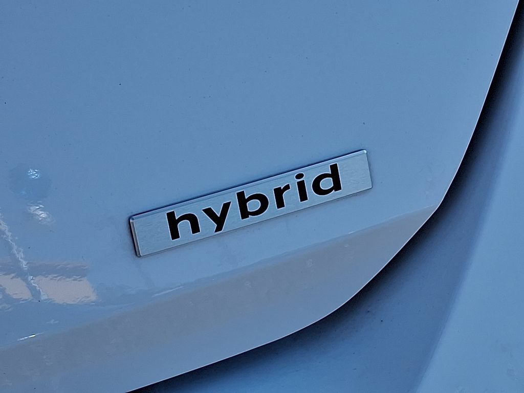Used 2025 Hyundai Elantra SEL FWD image 32