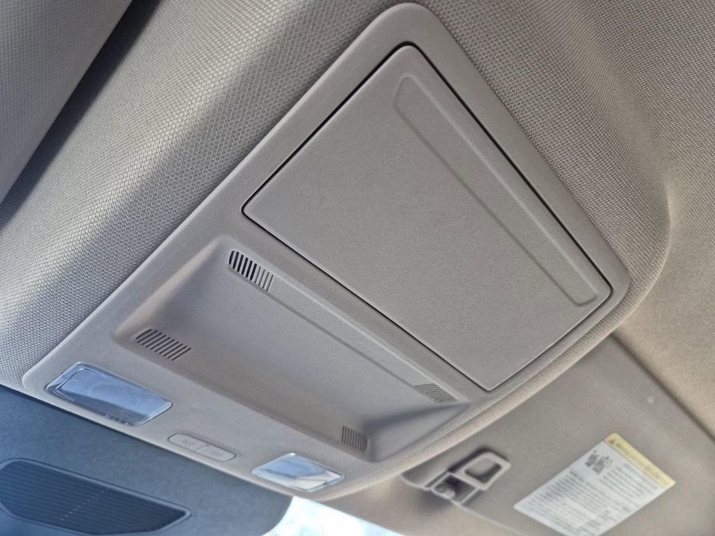 Used 2020 Ford Escape SE image 20