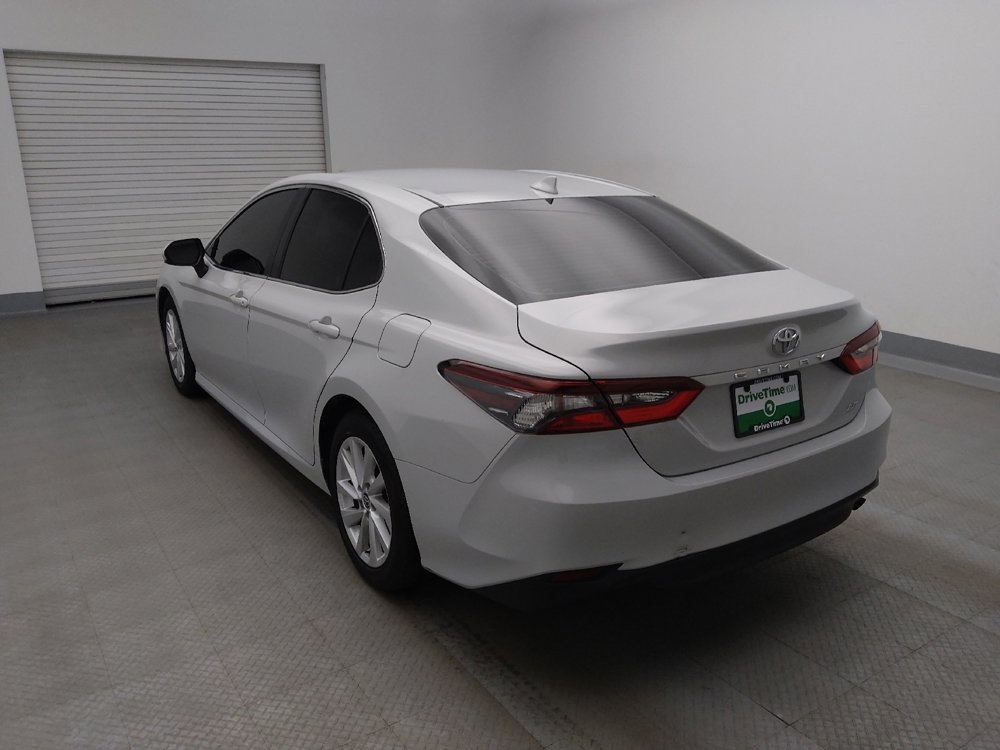 Used 2022 Toyota Camry LE image 5