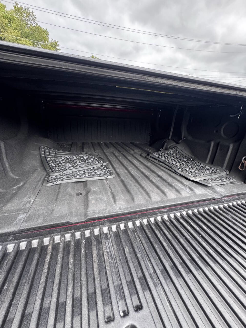 Used 2019 Nissan Titan S w/ S Utility Package image 10