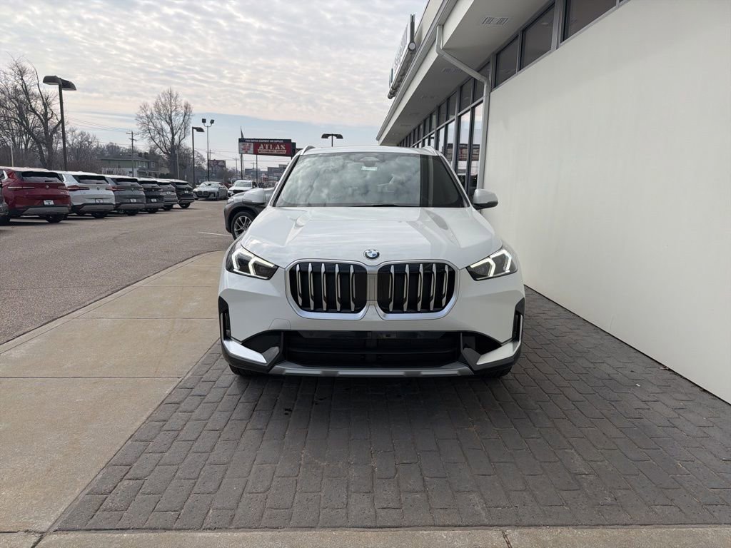 New 2026 BMW X1 xDrive28i w/ Convenience Package AWD/4WD image 2