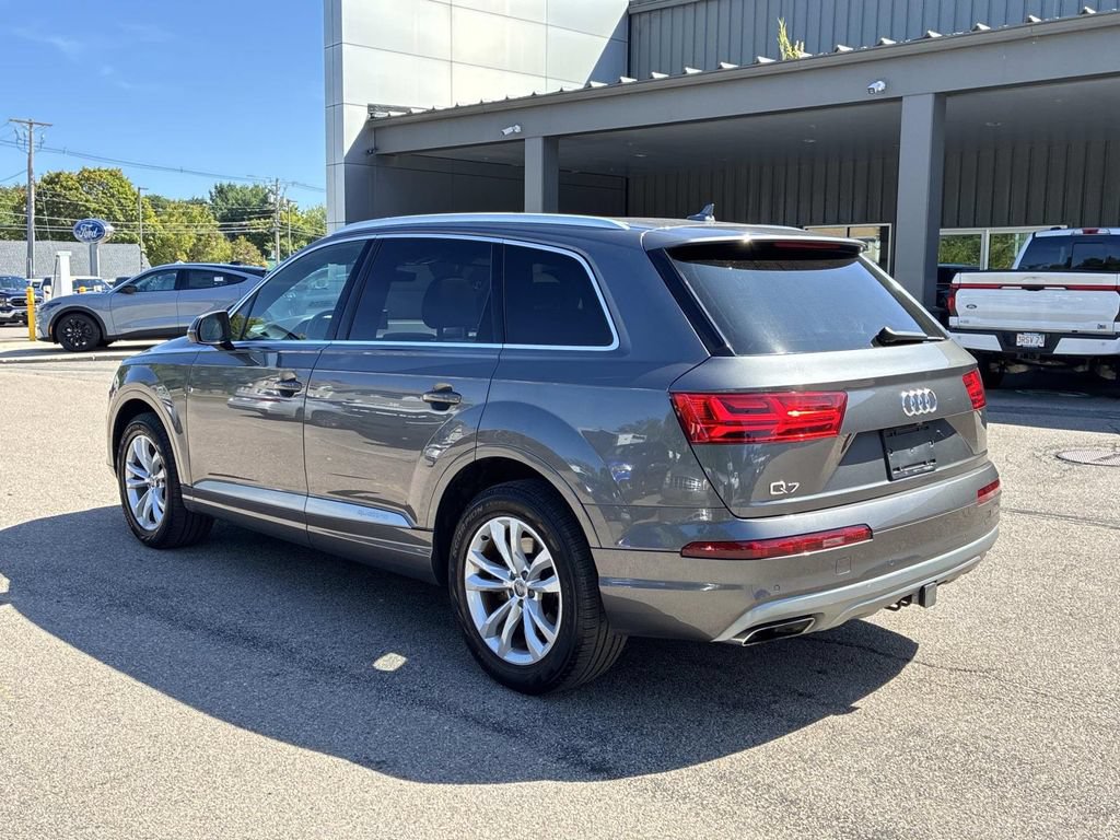 Used 2019 Audi Q7 2.0T Premium AWD/4WD image 5