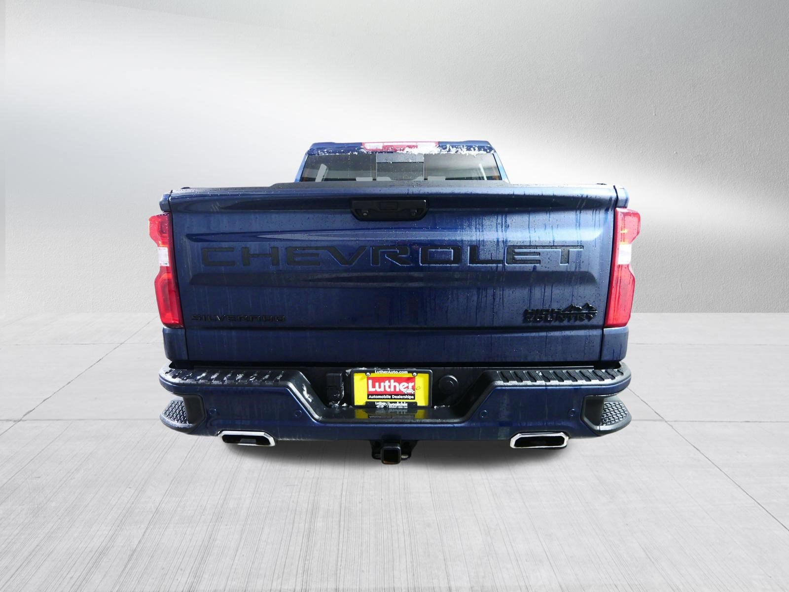 Used 2023 Chevrolet Silverado 1500 High Country w/ Technology Package image 6