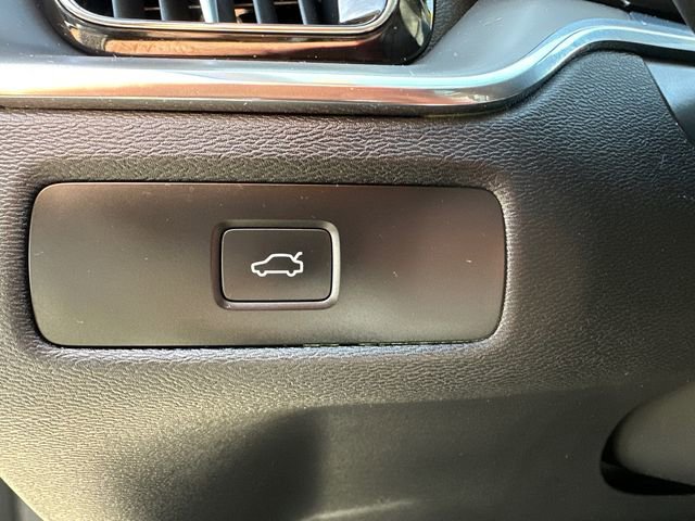 Used 2024 Volvo XC60 B5 Core image 29