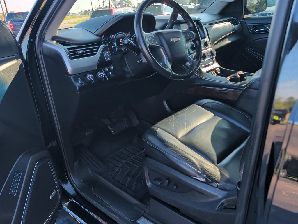 Used 2017 Chevrolet Tahoe LT w/ LT Signature Package AWD/4WD image 34