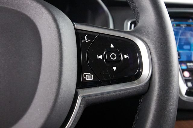 Certified 2023 Volvo XC90 B6 Plus AWD/4WD image 18
