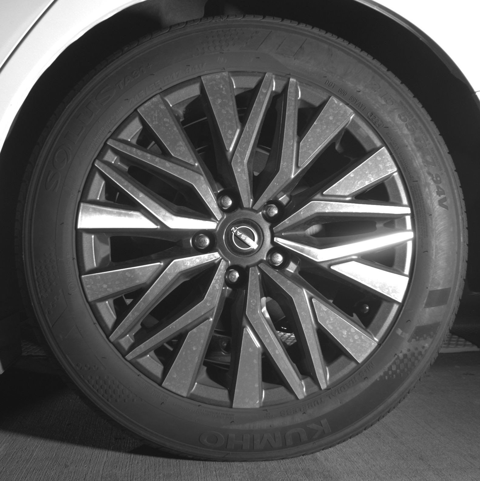 Used 2025 Nissan Altima 2.5 SV FWD image 17