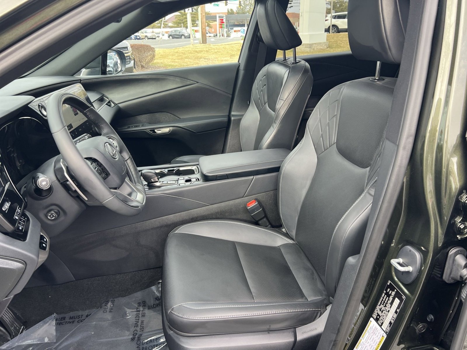 Used 2025 Lexus RX 350 Premium image 13