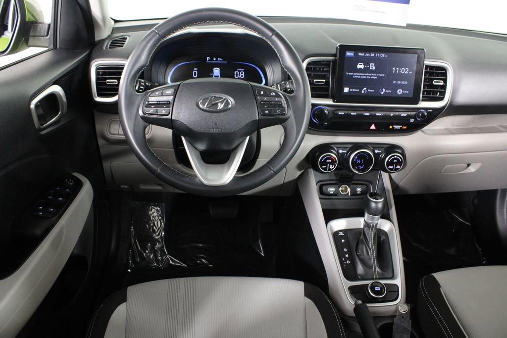 Certified 2024 Hyundai Venue SEL image 7