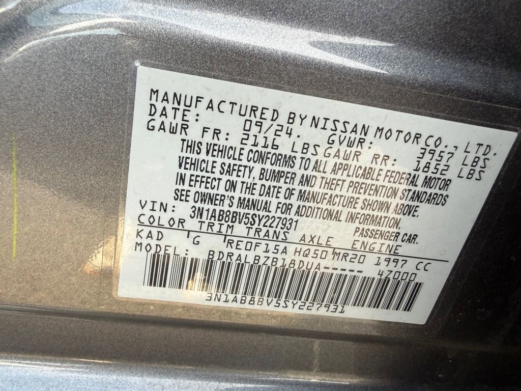 Used 2025 Nissan Sentra S image 17