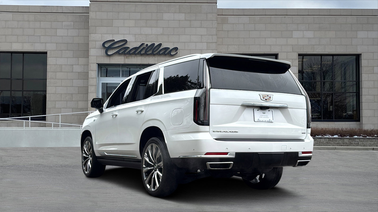 Used 2025 Cadillac Escalade Premium Luxury Platinum image 4