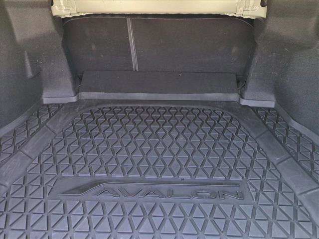 Certified 2021 Toyota Avalon XLE FWD image 6