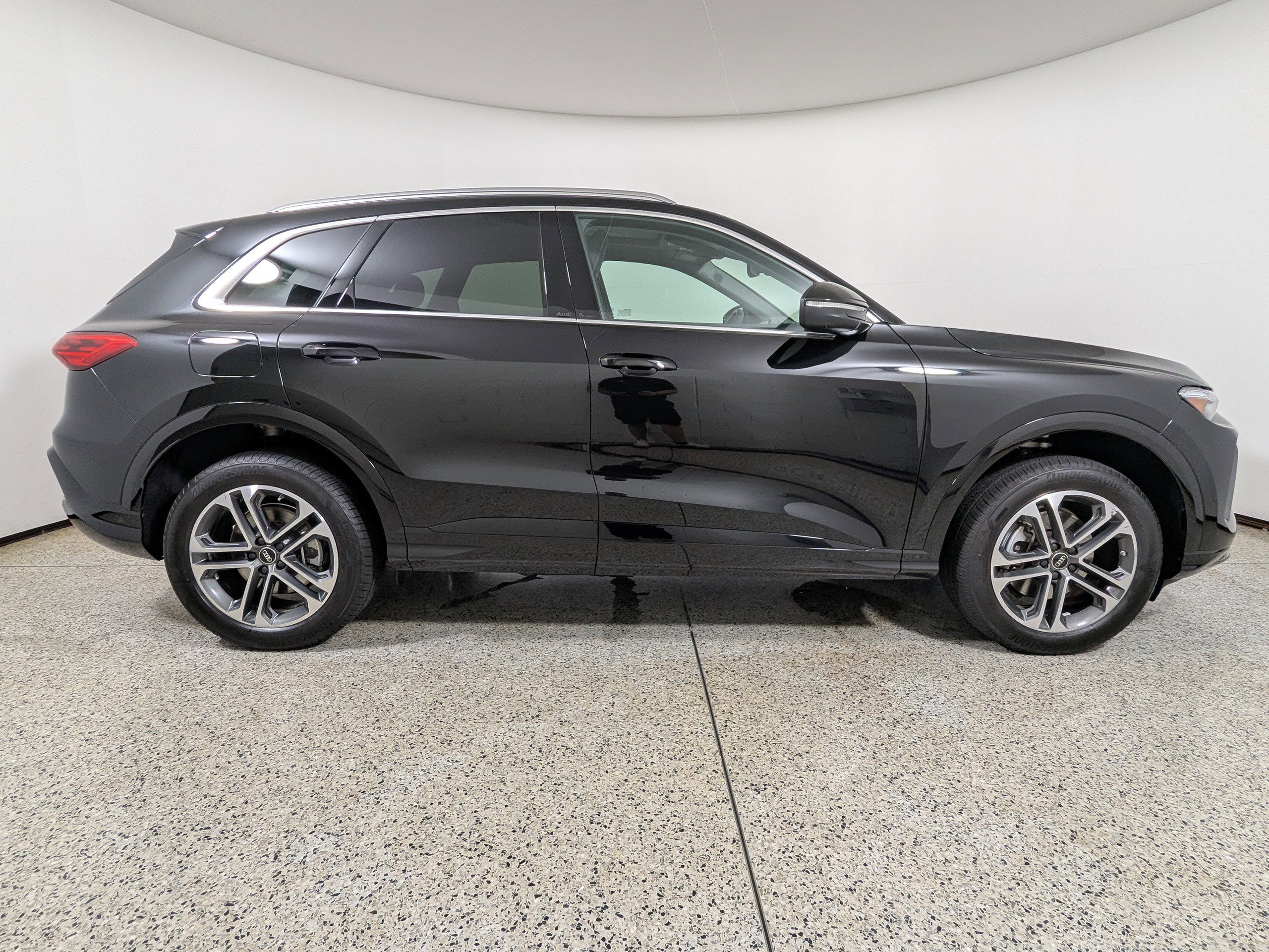 Certified 2025 Audi Q5 Premium w/ Premium Plus AWD/4WD image 8