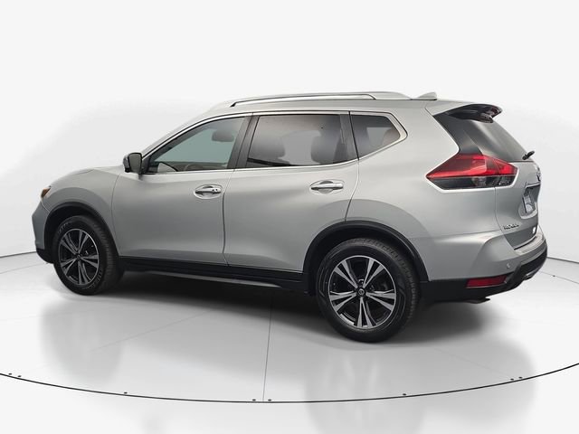 Used 2019 Nissan Rogue SV w/ Sun & Sound Touring Package image 7