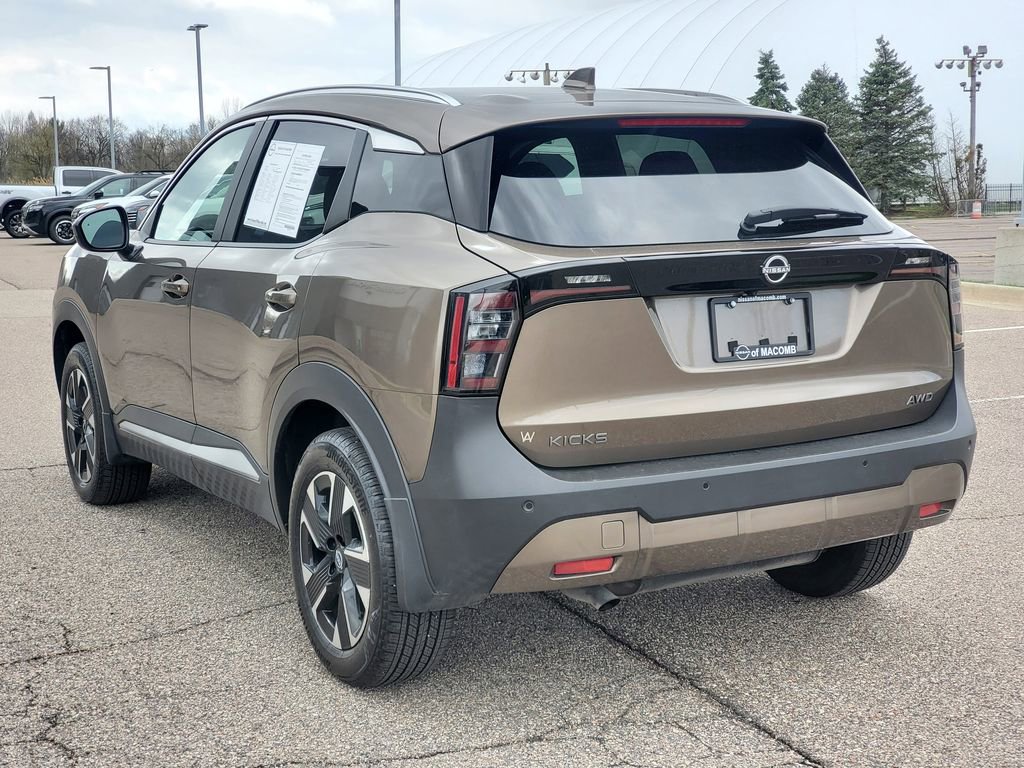 Used 2025 Nissan Kicks SV w/ SV Premium Package AWD/4WD image 3