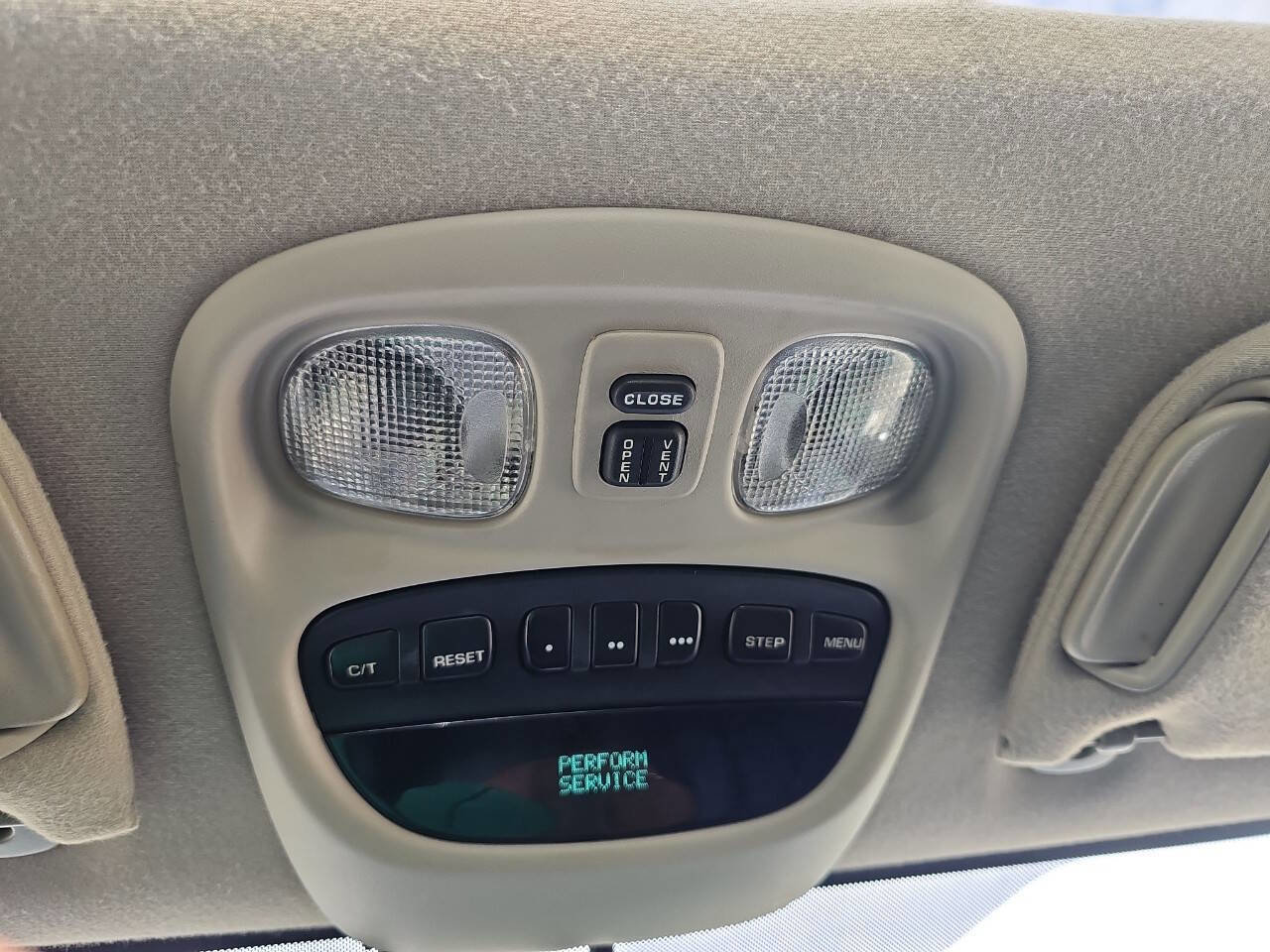 Used 2002 Chrysler 300M image 17