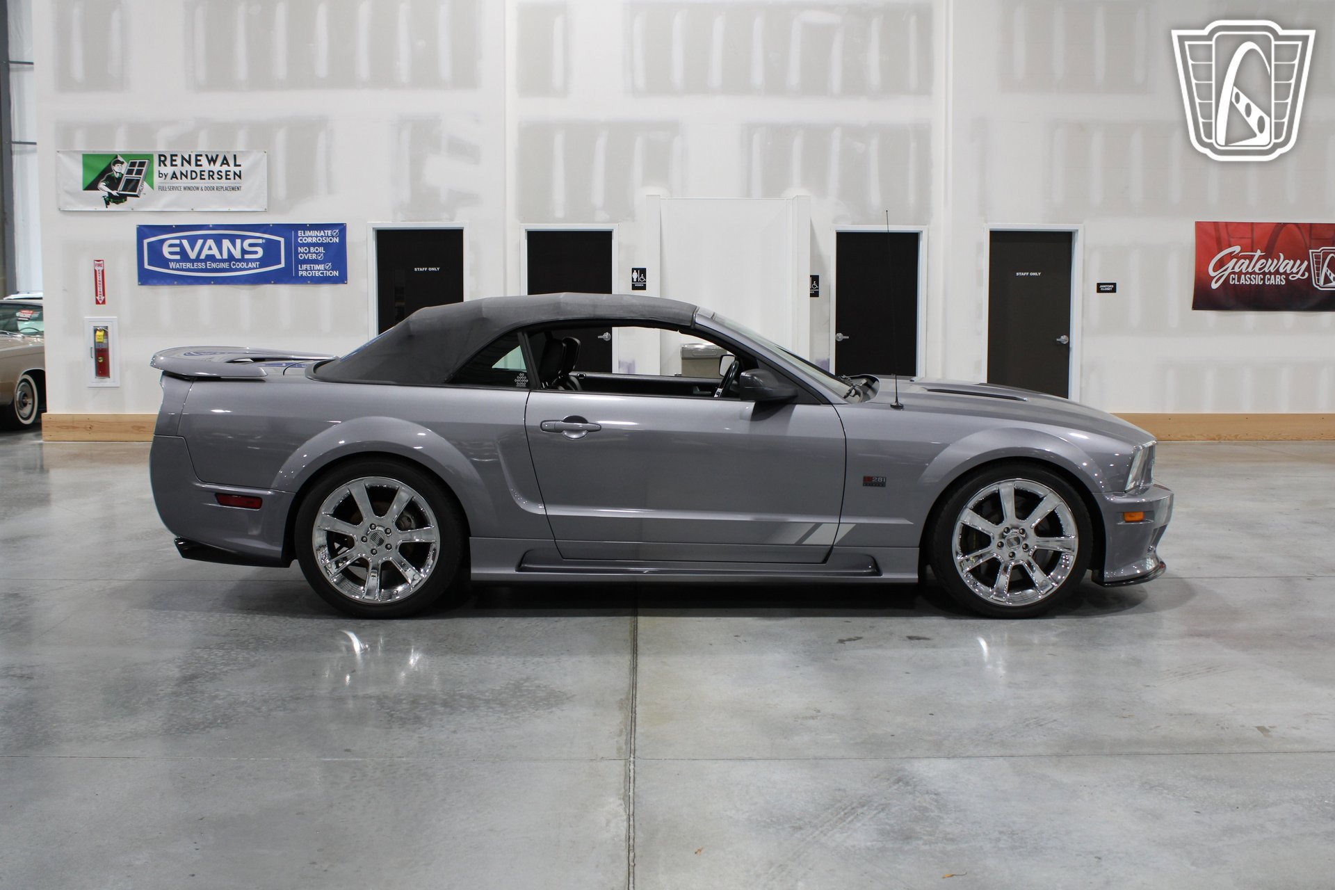 Used 2006 Ford Mustang GT RWD image 25