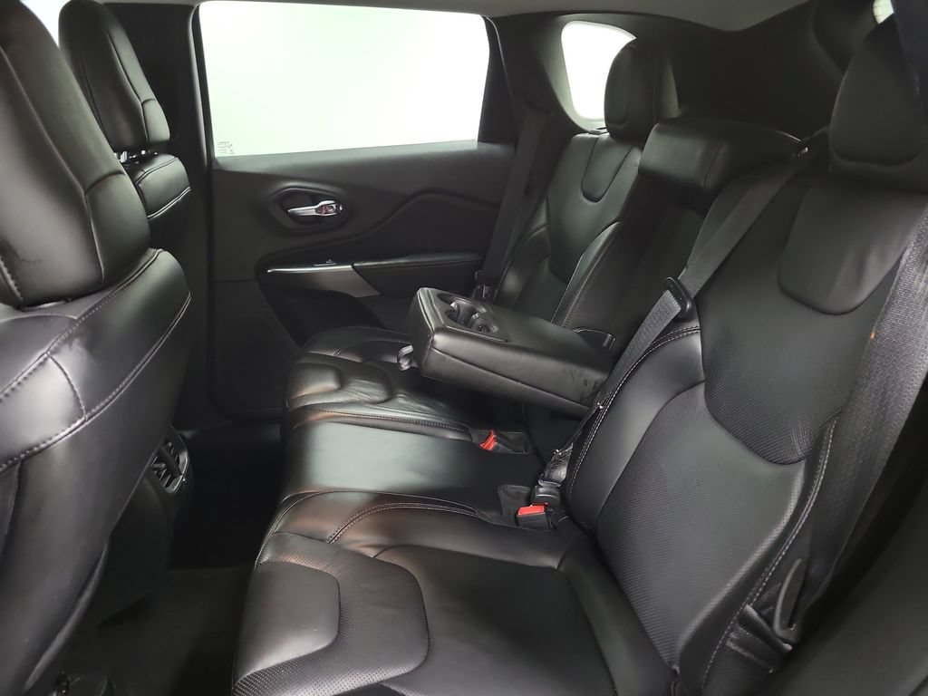 Used 2021 Jeep Cherokee Latitude Lux AWD/4WD image 19