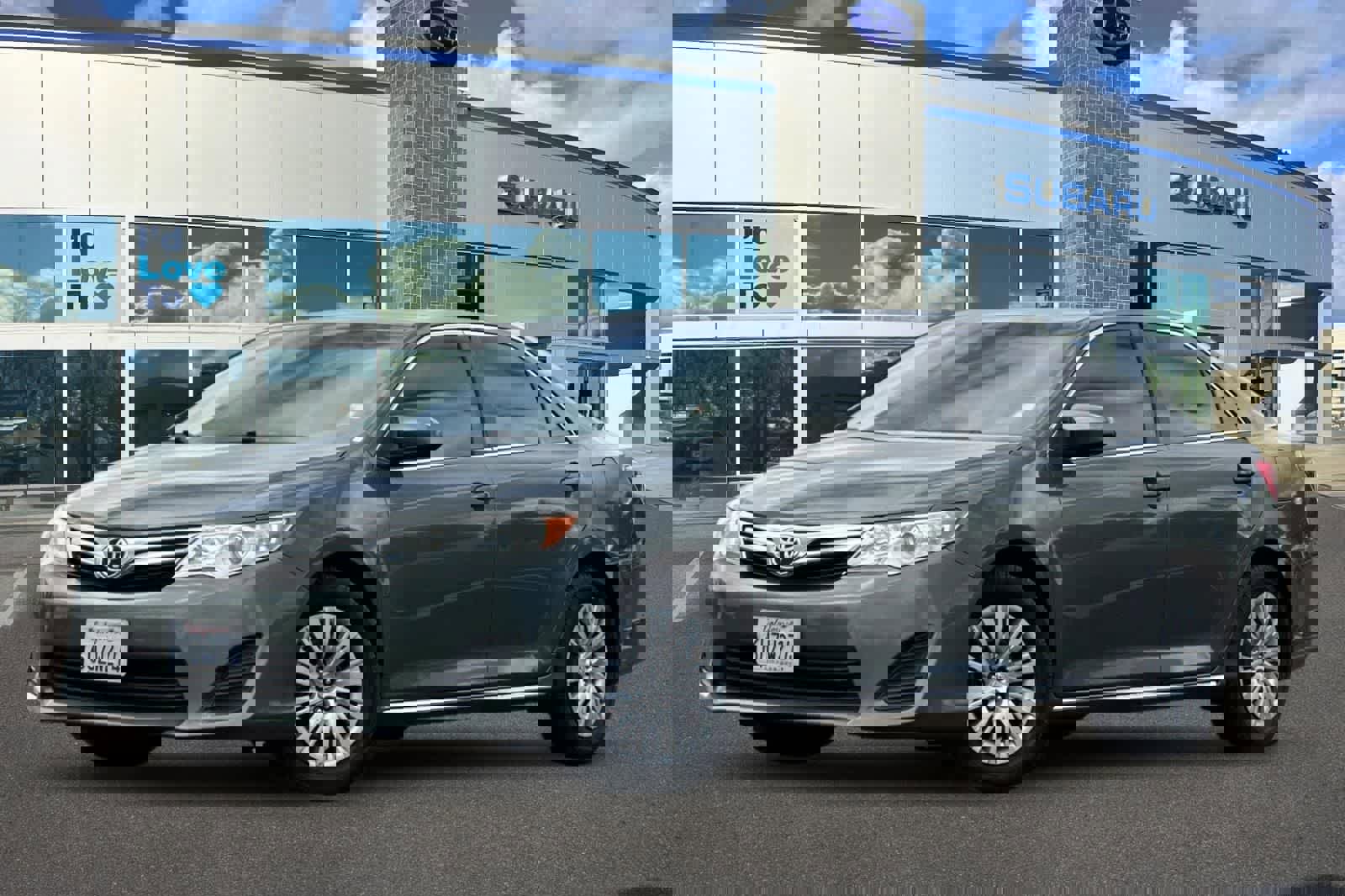 Used 2012 Toyota Camry LE FWD image 1