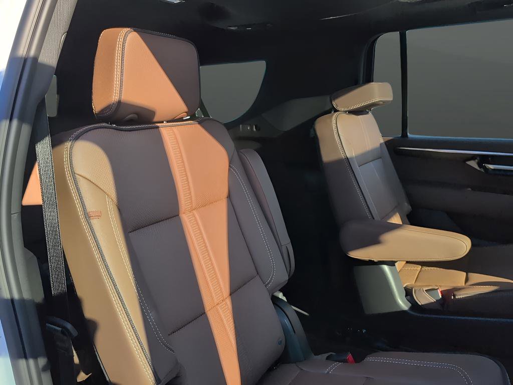 New 2026 Chevrolet Suburban High Country image 31