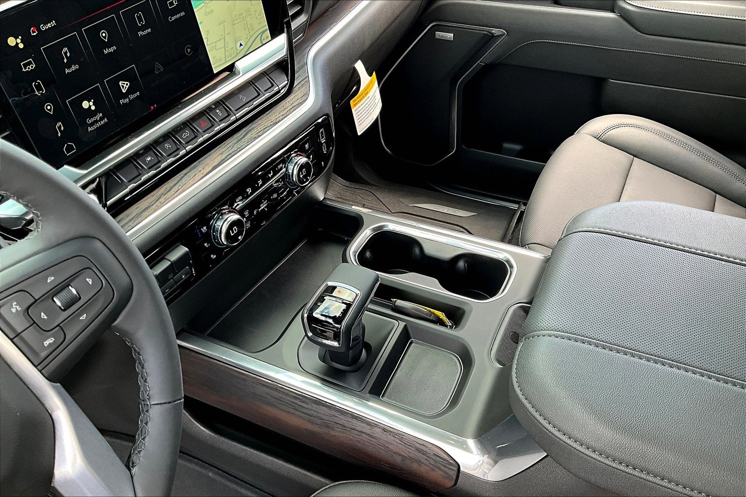 New 2025 GMC Sierra 1500 SLT w/ SLT Premium Package image 8