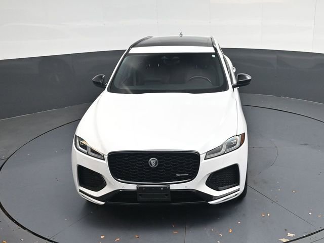 Used 2025 Jaguar F-PACE R-Dynamic S image 49