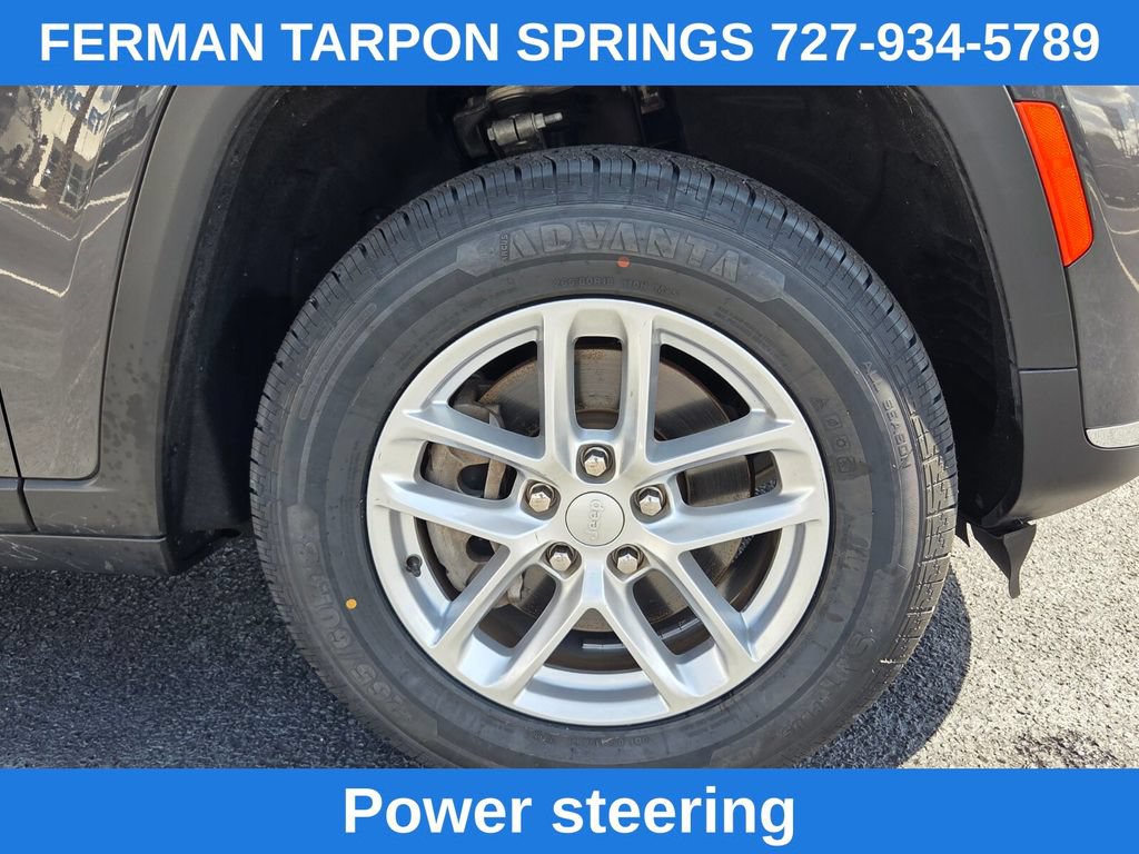 Used 2024 Jeep Grand Cherokee L Laredo RWD image 13