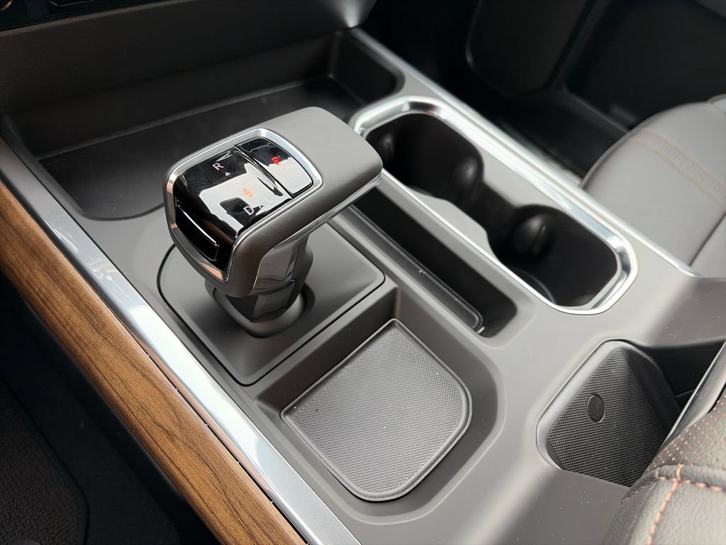 New 2026 Chevrolet Silverado 1500 High Country w/ Z71 Off-Road Package AWD/4WD image 25