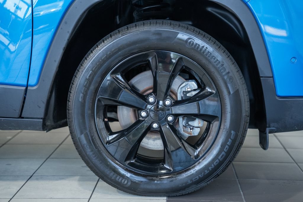 Certified 2023 Jeep Cherokee Altitude Lux AWD/4WD image 17