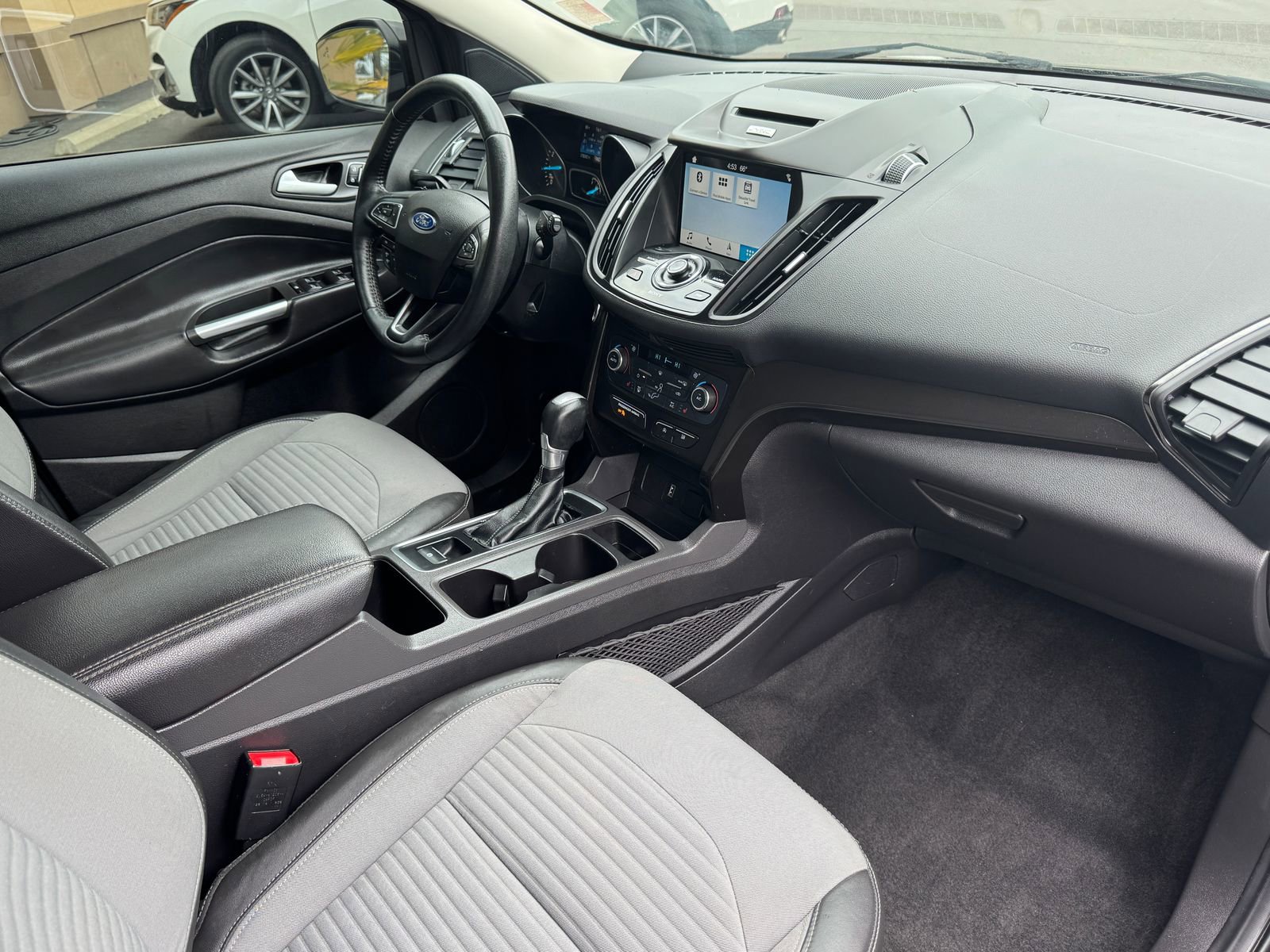 Used 2017 Ford Escape Titanium AWD/4WD image 24