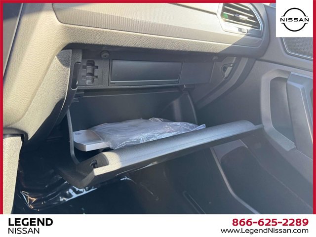 Used 2022 Volkswagen Tiguan SE R-Line image 30