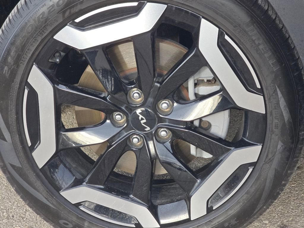 Used 2024 Kia Telluride S w/ S Sunroof Package image 11