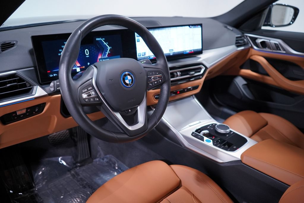 Used 2023 BMW i4 eDrive40 w/ Premium Package RWD image 6