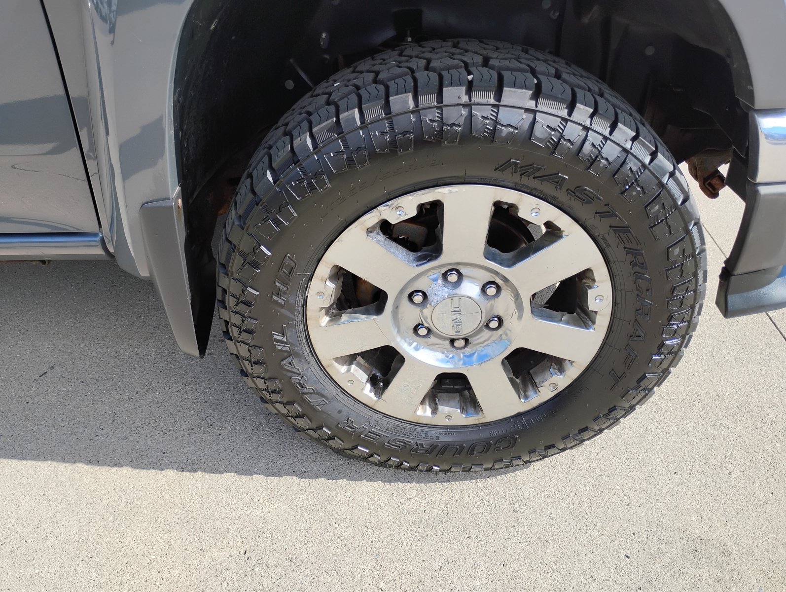 Used 2012 GMC Canyon SLE AWD/4WD image 18