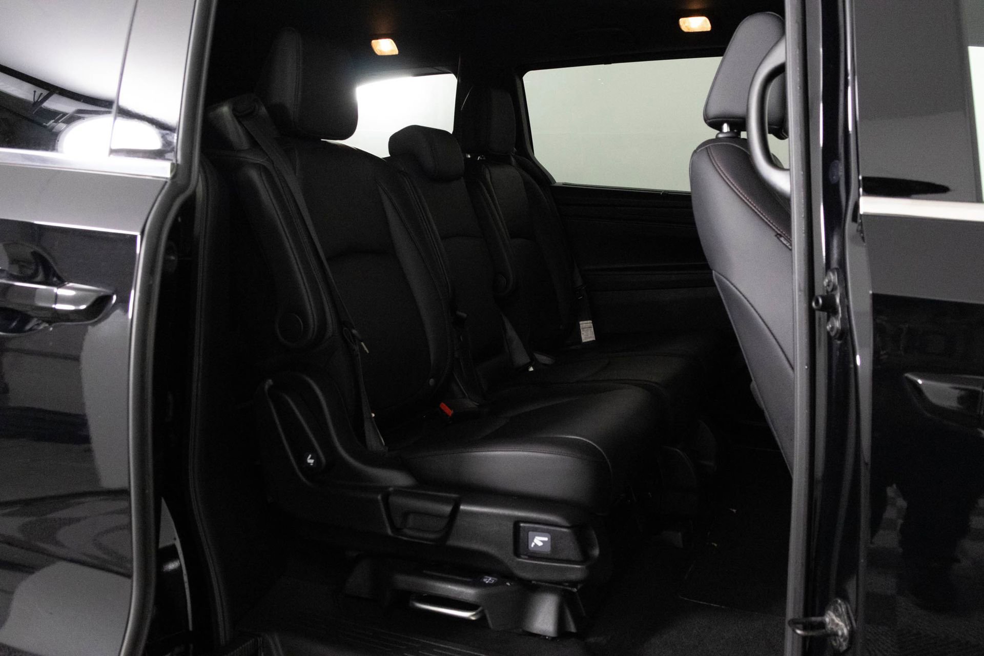 Used 2025 Honda Odyssey Sport-L image 35