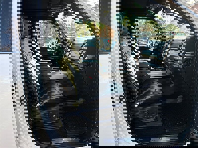 Used 2018 Ford F450 Platinum w/ Platinum Ultimate Package AWD/4WD image 24