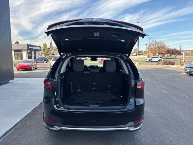 Used 2024 MAZDA CX-90 Plug-In Hybrid w/ Premium Pkg image 8