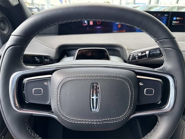 New 2025 Lincoln Navigator Reserve w/ Jet Appearance Package image 29