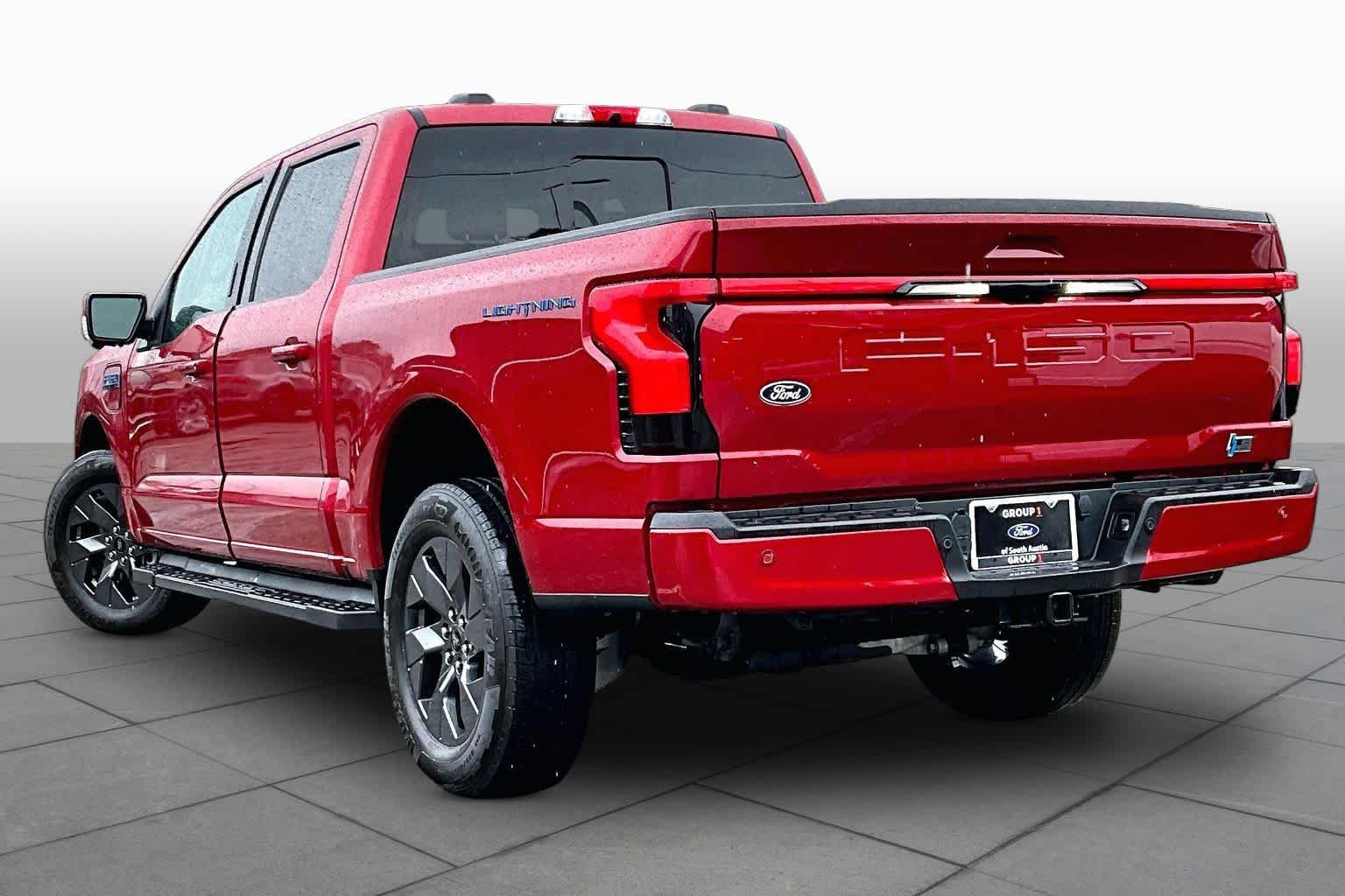 Used 2025 Ford F150 Lightning Lariat AWD/4WD image 11