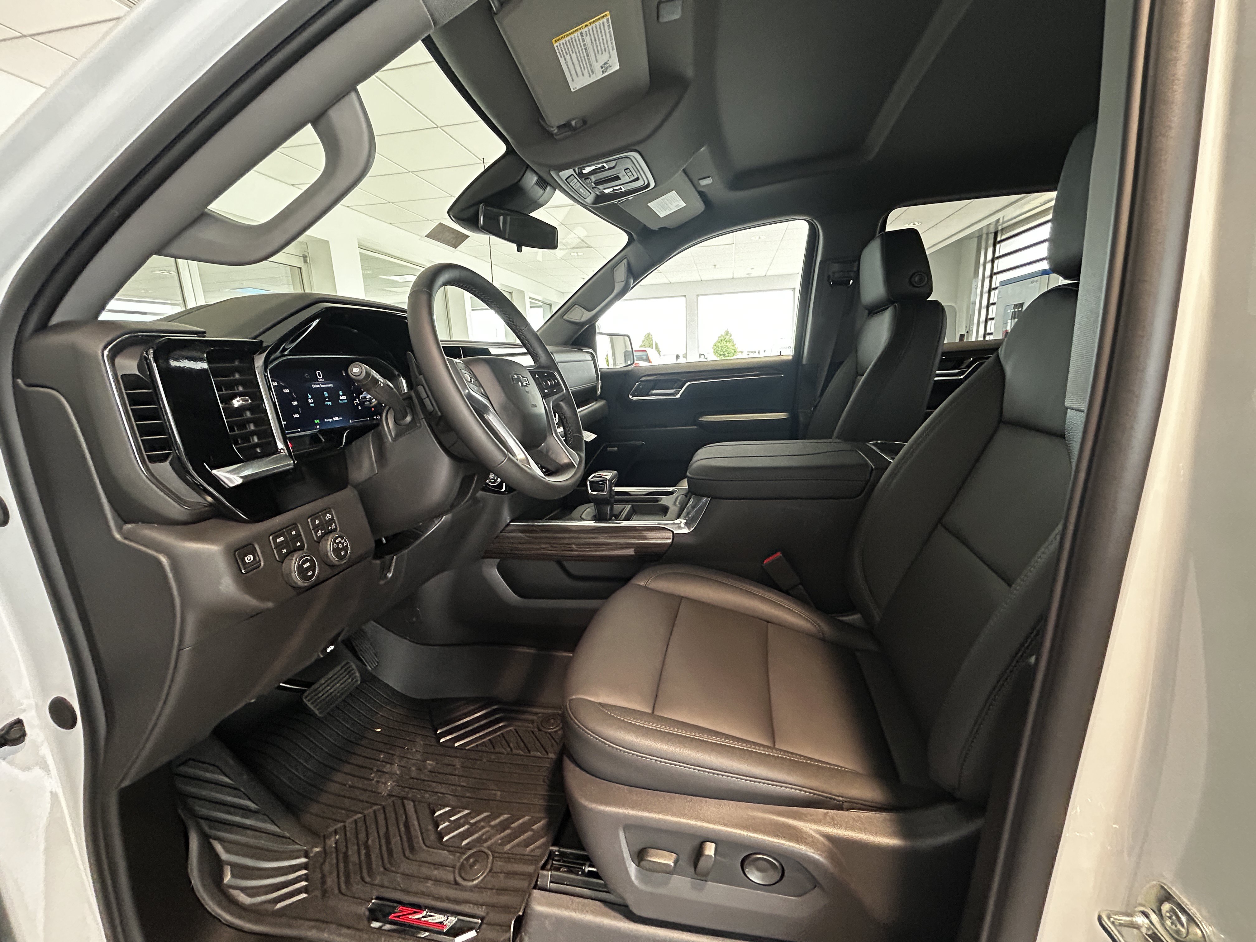 New 2026 Chevrolet Silverado 1500 LT Trail Boss AWD/4WD image 2