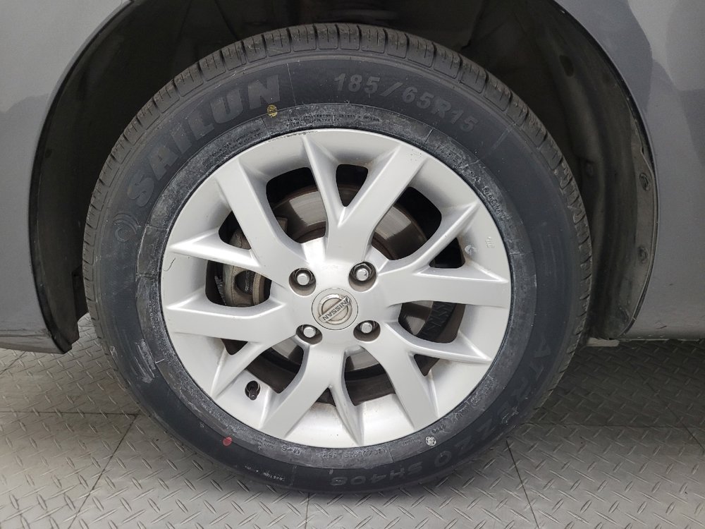 Used 2018 Nissan Versa SV w/ SV Special Edition Package FWD image 31