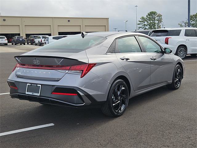 New 2026 Hyundai Elantra SEL Sport Premium image 5