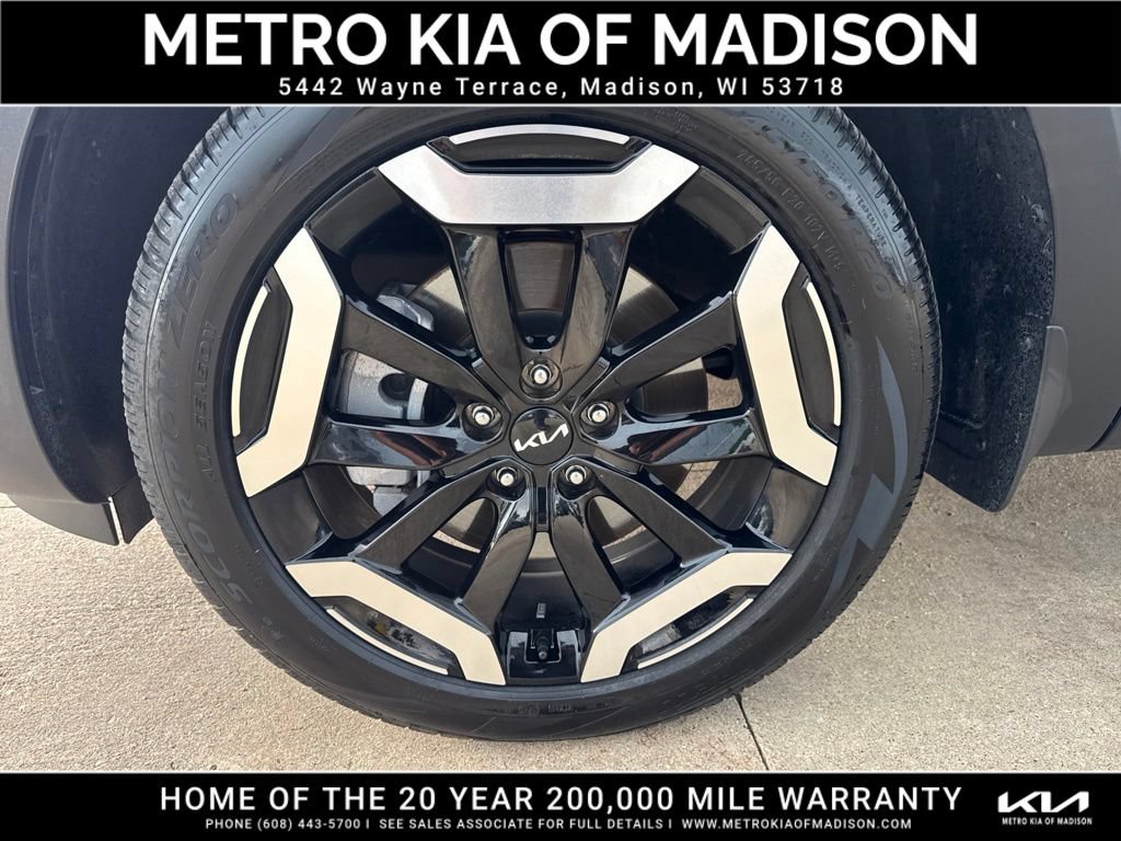 Used 2025 Kia Telluride S AWD/4WD image 10