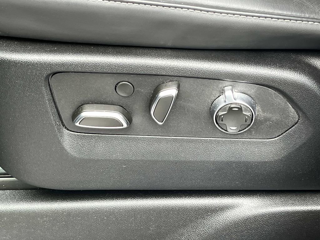 Certified 2025 Cadillac Escalade Sport Platinum image 29