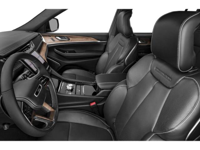 Certified 2023 Jeep Grand Cherokee L Overland w/ Advanced Protech Group III AWD/4WD image 9