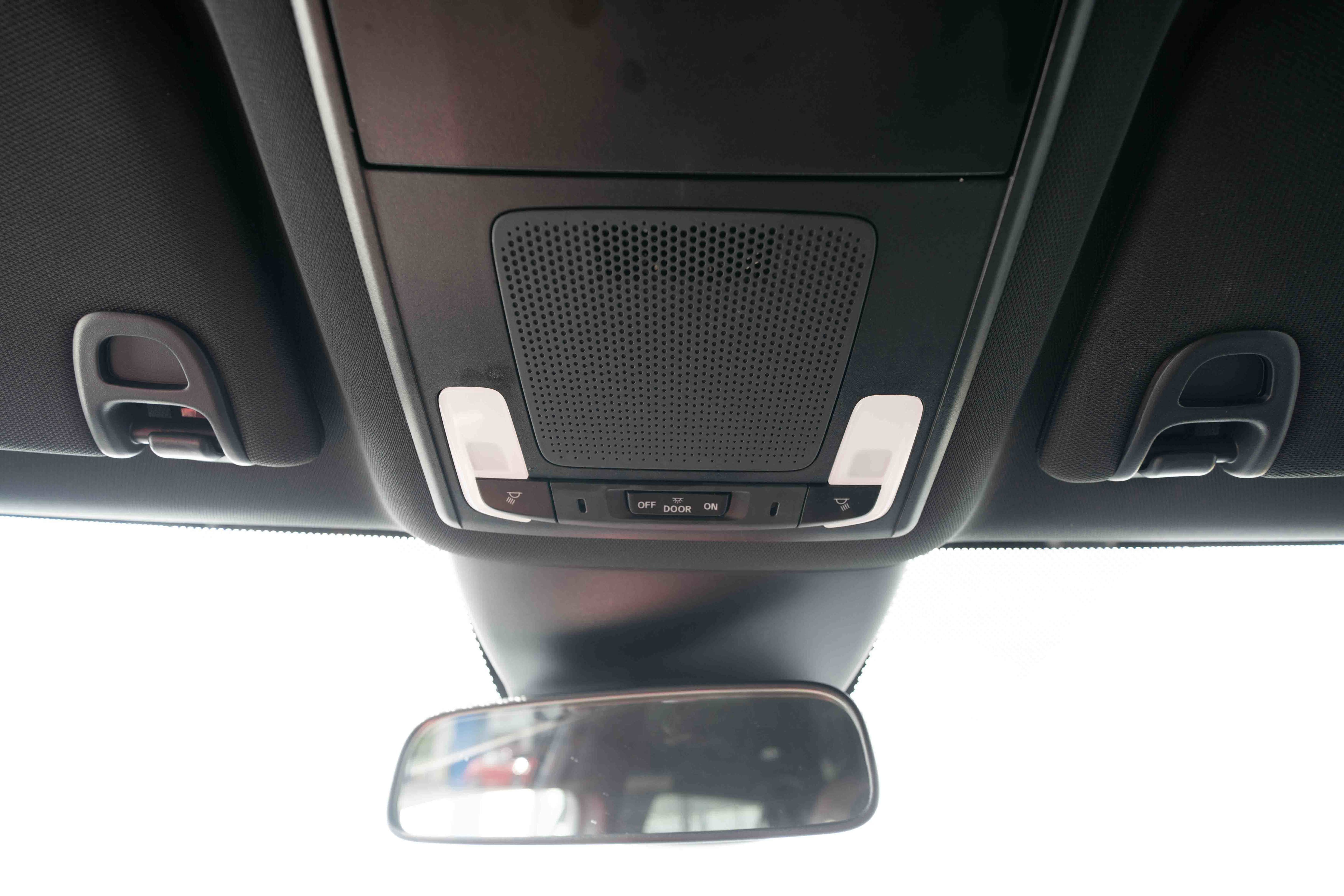 Used 2025 Honda Pilot Sport image 18