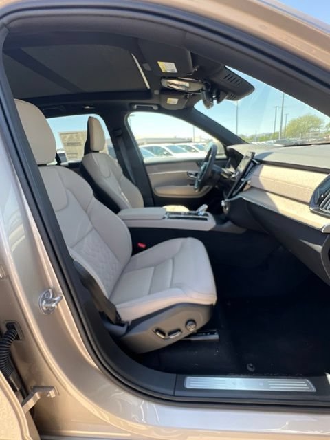 New 2026 Volvo XC90 T8 Plus w/ Protection Package Premier AWD/4WD image 35