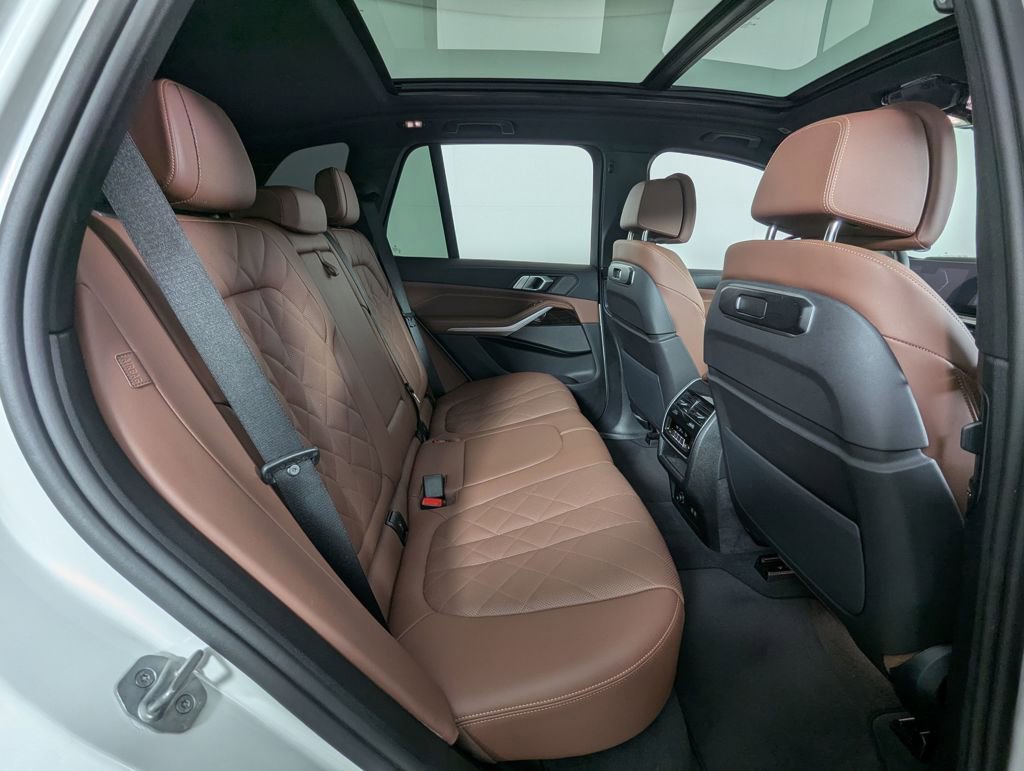 Used 2025 BMW X5 xDrive40i image 33