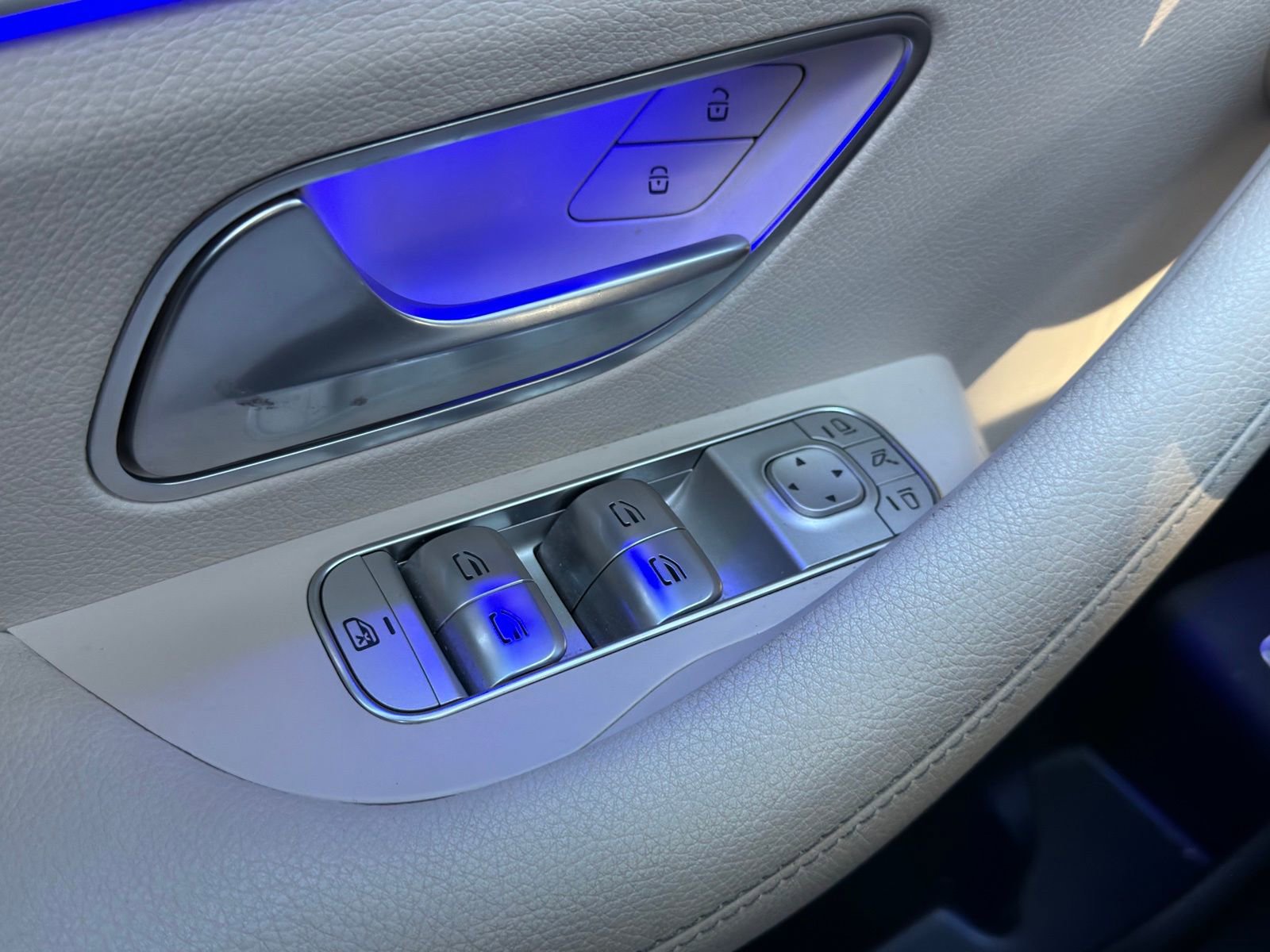 Used 2023 Mercedes-Benz GLE 350 4MATIC image 23